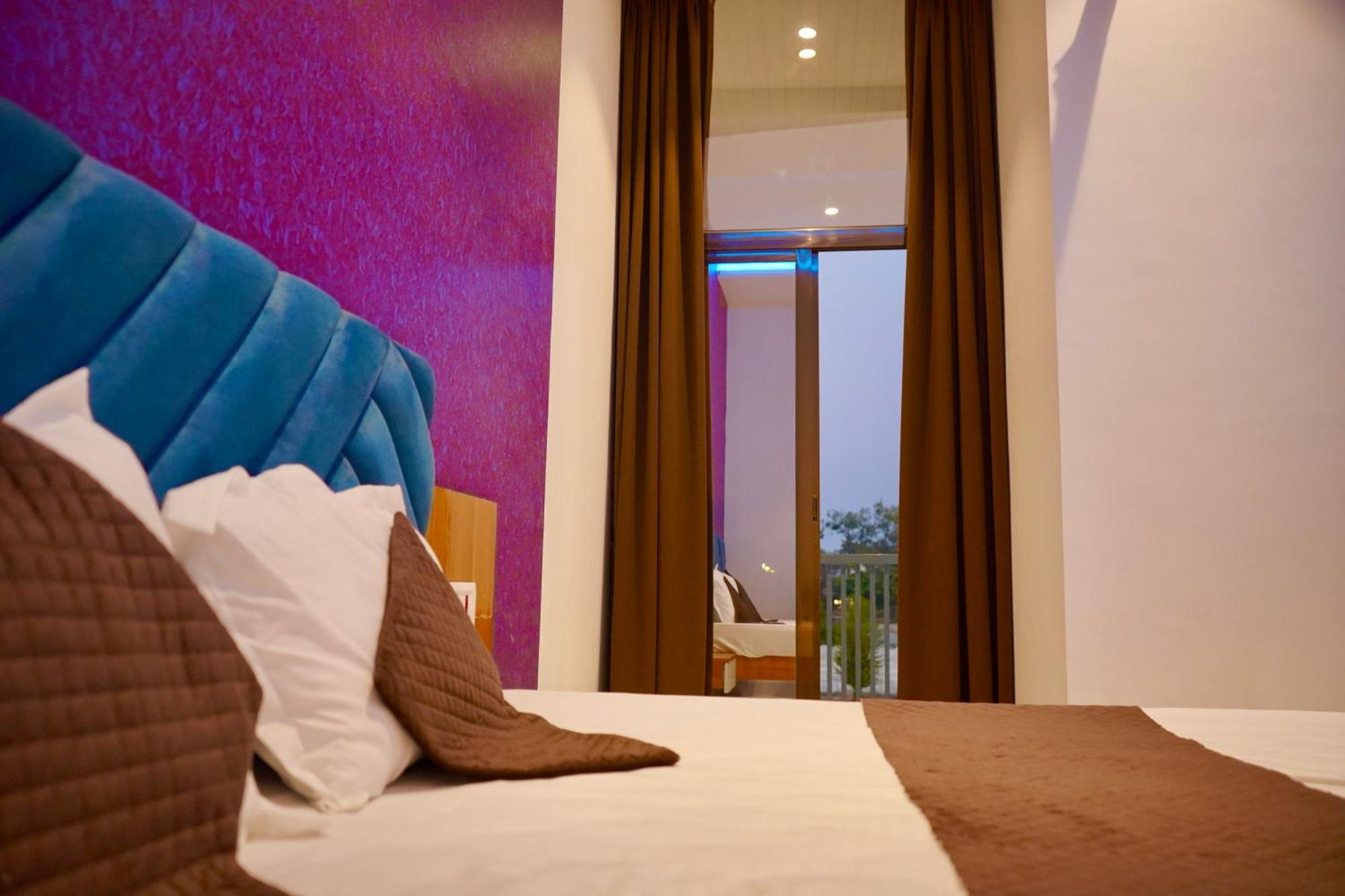 Hotel Madhuban Aurangabad  Buitenkant foto
