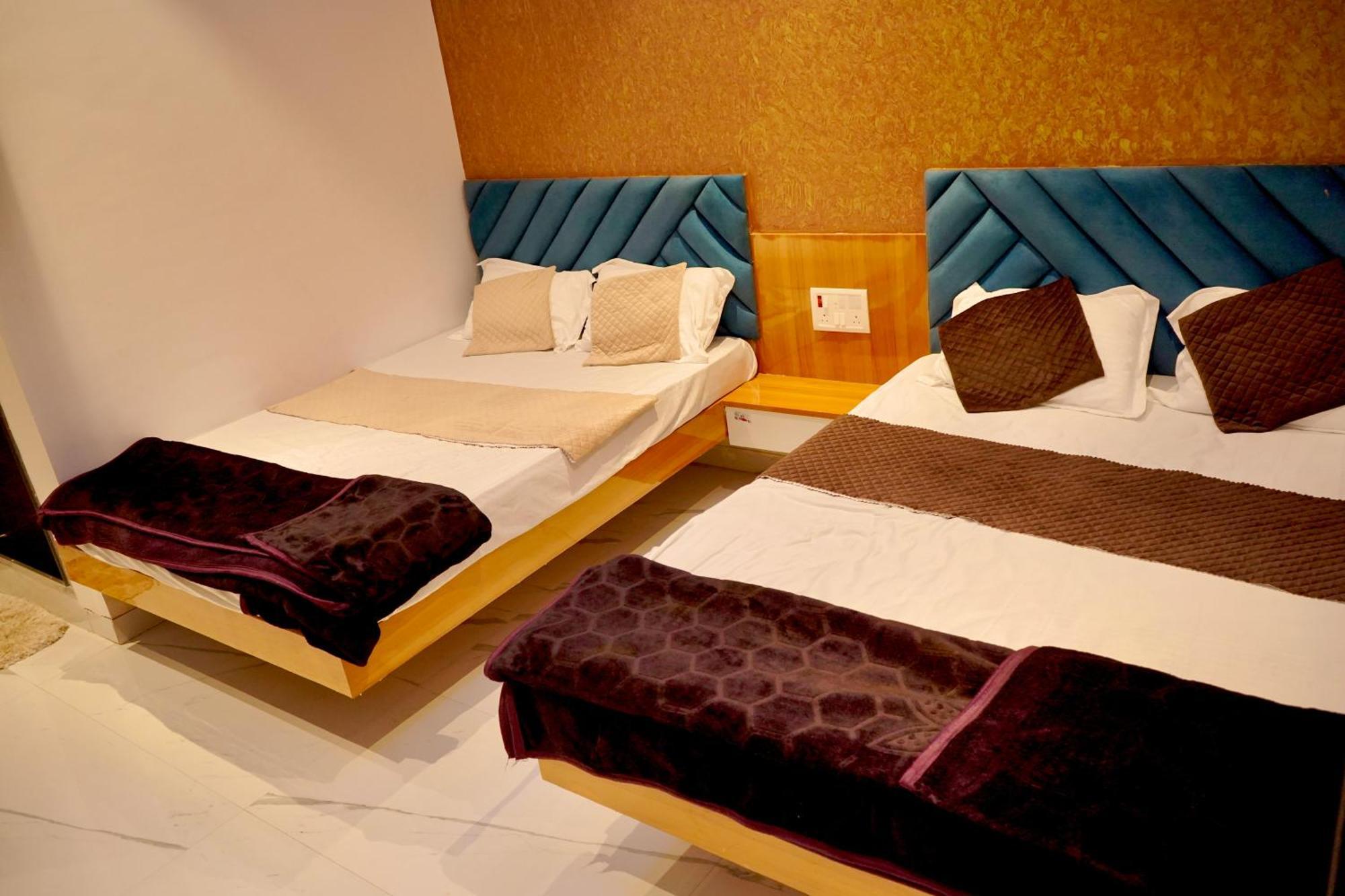 Hotel Madhuban Aurangabad  Buitenkant foto